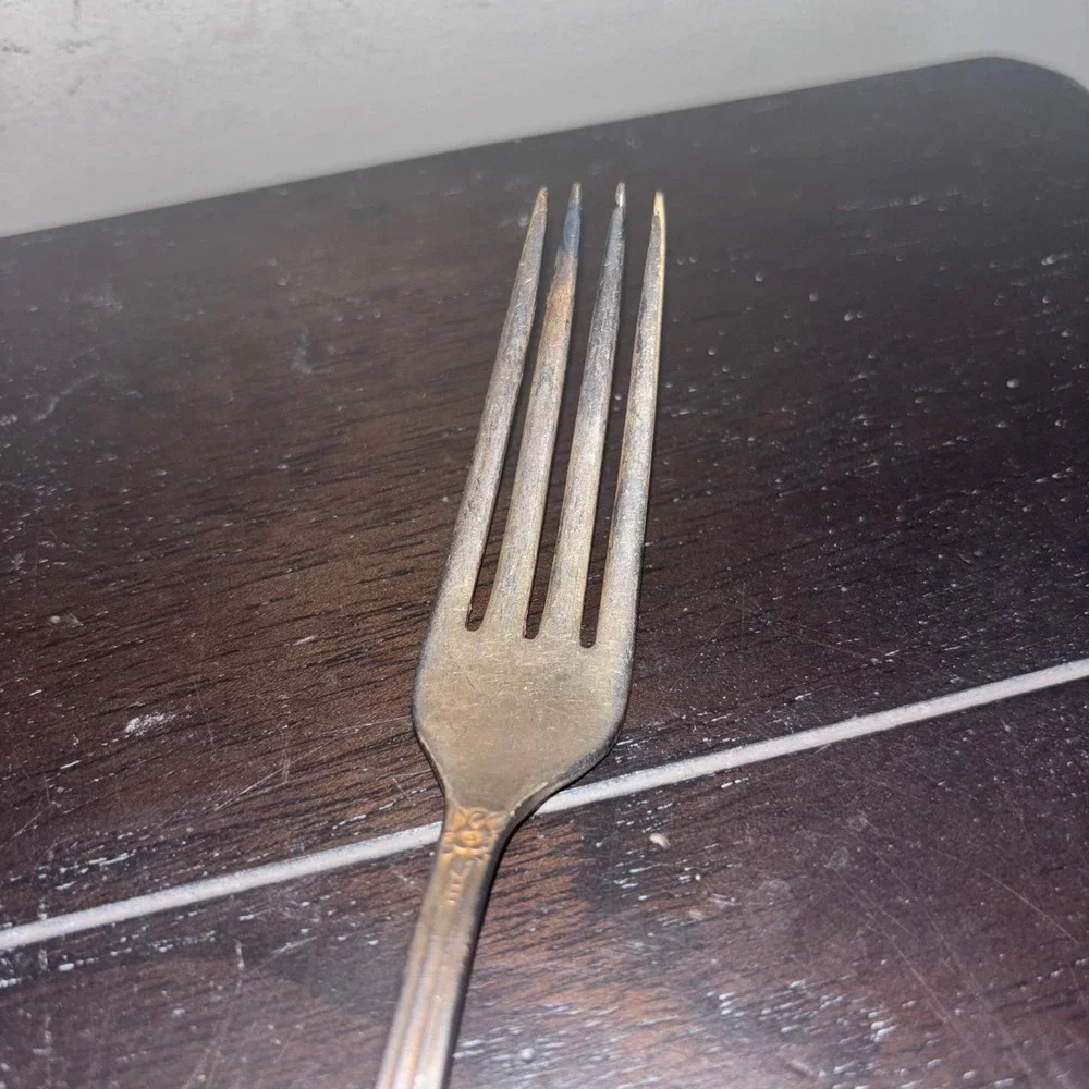 Vintage | Oneida Community Par Plate | Silverware | One Fork |‎ 7 Inch